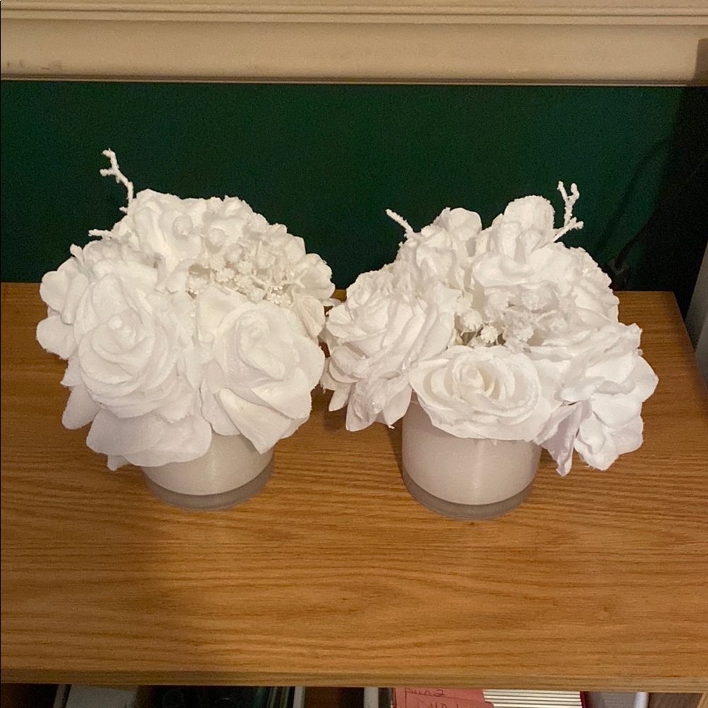 Elegant White Floral Arrangements